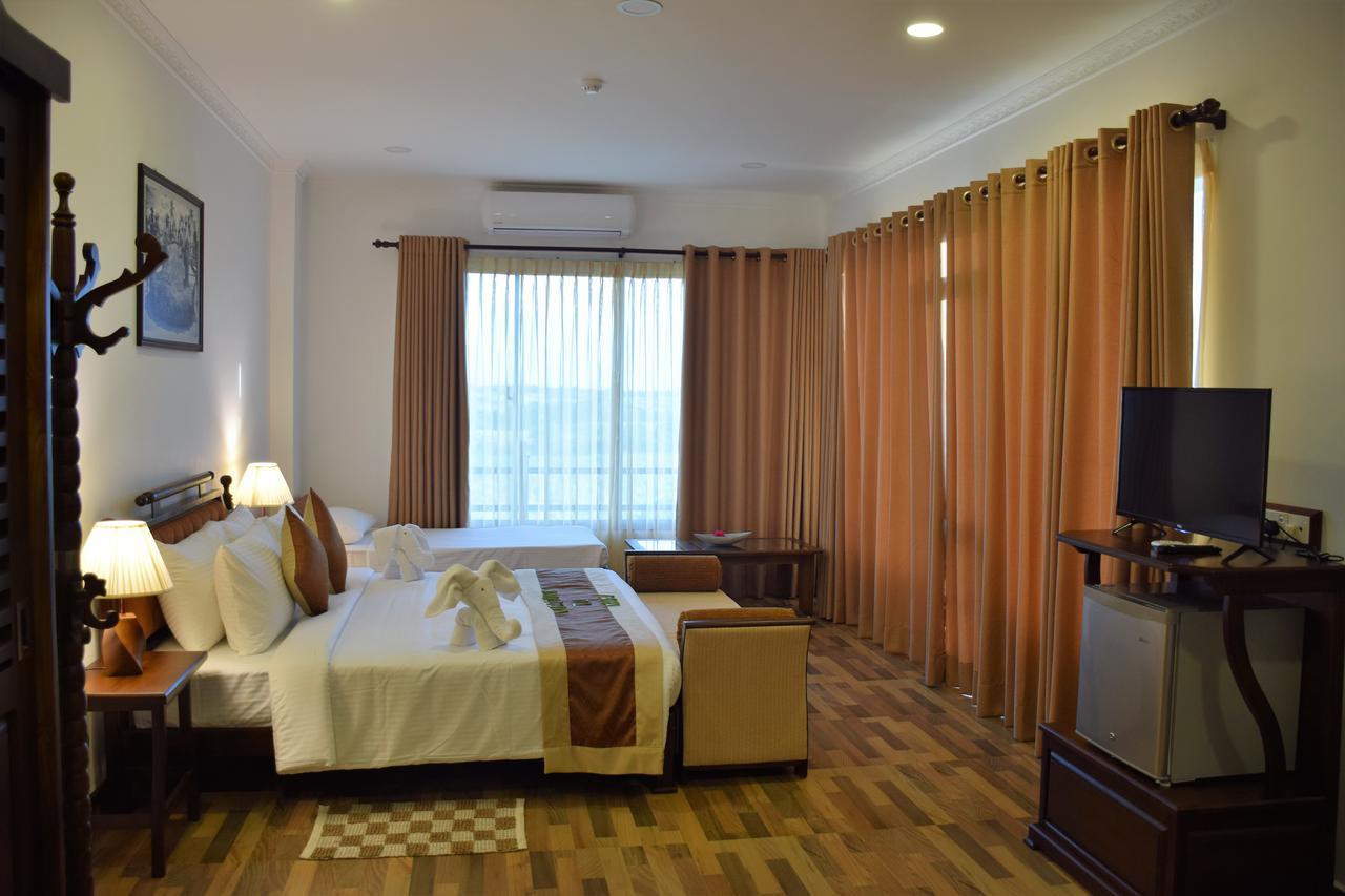 Centauria Wild Hotel Udawalawe Kültér fotó